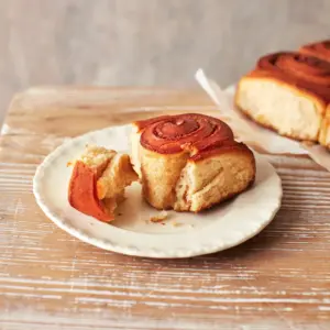 Cinnamon_Buns_02_Compressed