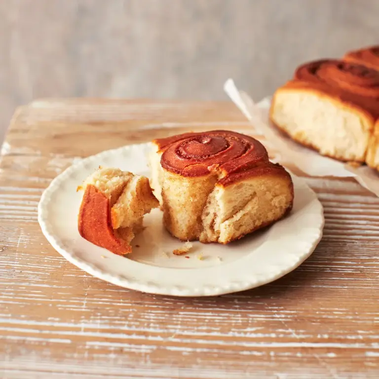 Cinnamon_Buns_02_Compressed